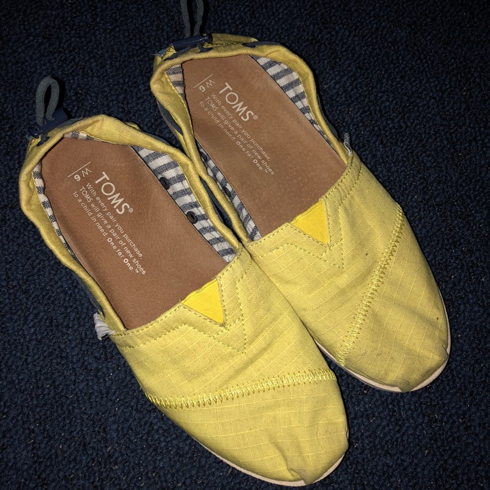 Toms